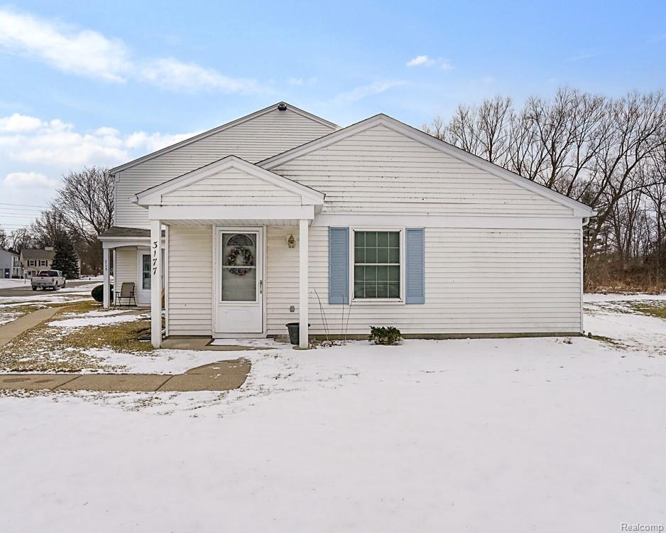 3177 Sunnyside Crt - Photo 1