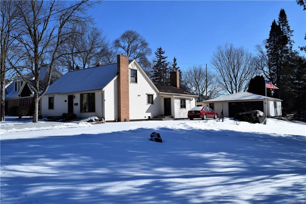432 Highland Ave - Photo 1