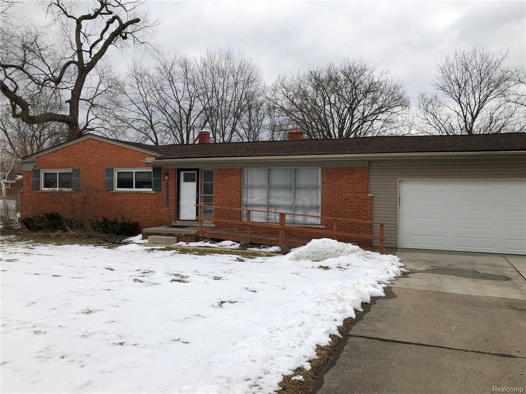 24726 Lakeland St - Photo 1
