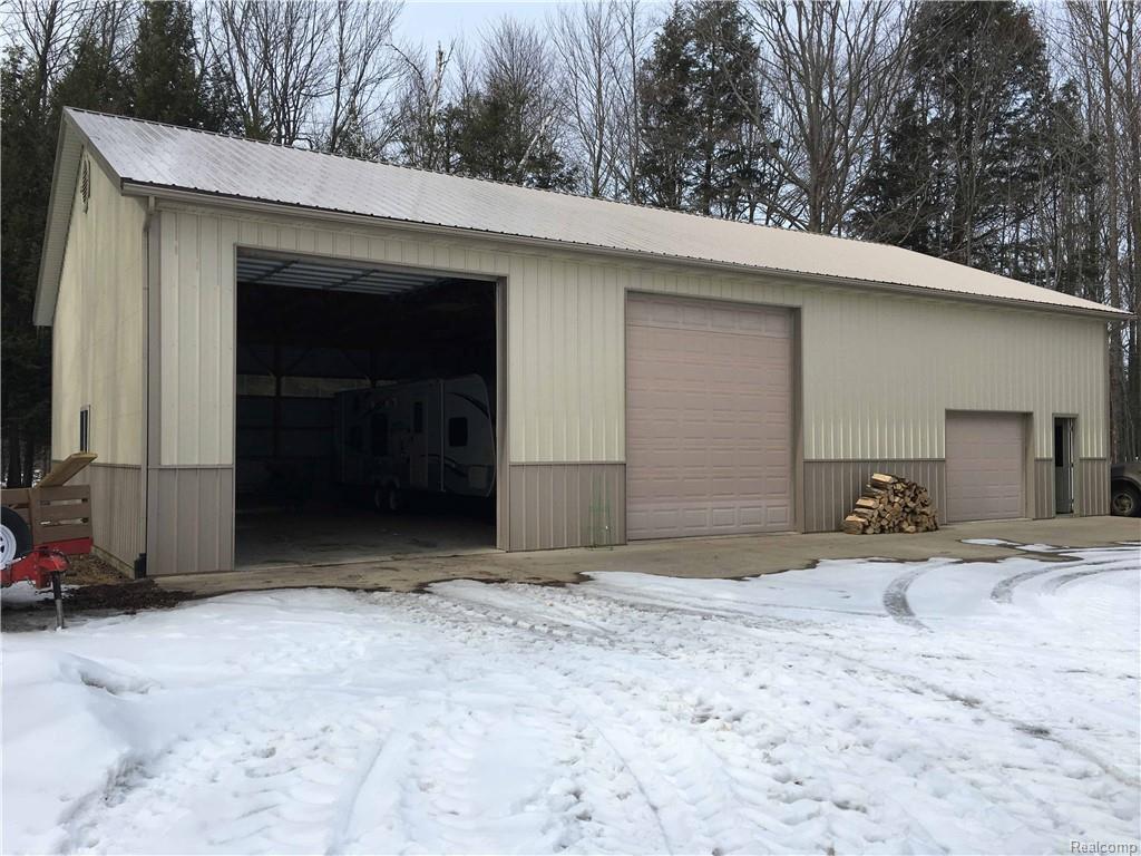 3161 Pinnebog Rd - Photo 1