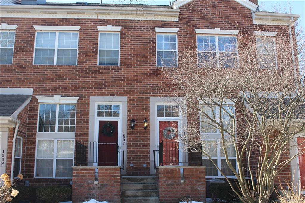 1505 Chesapeake - Photo 1