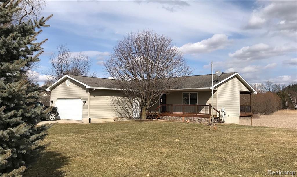 3061 Hillview Dr - Photo 1