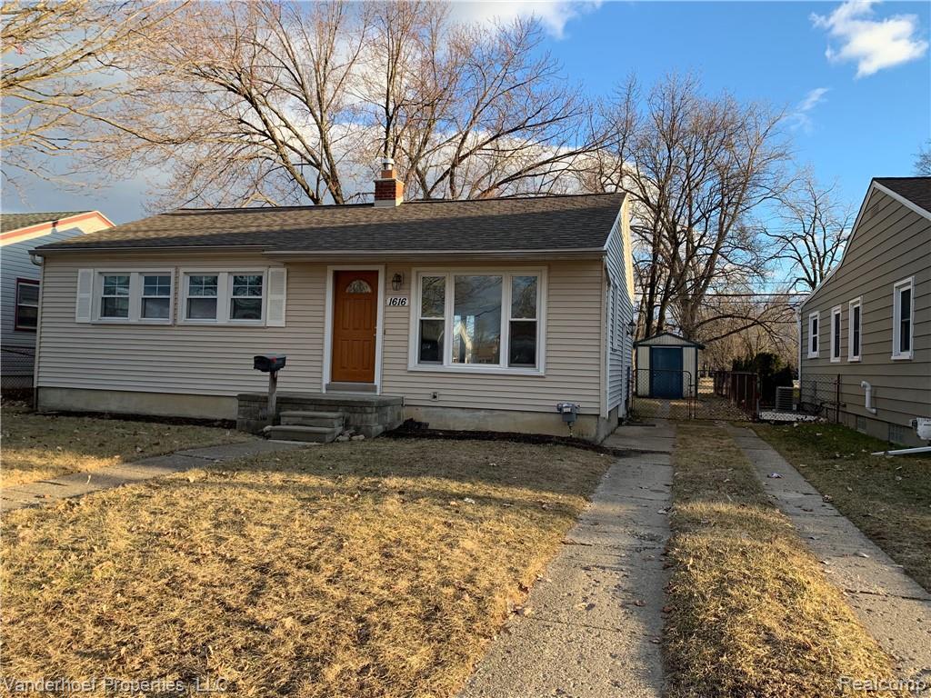 1616 Amelia Ave - Photo 1