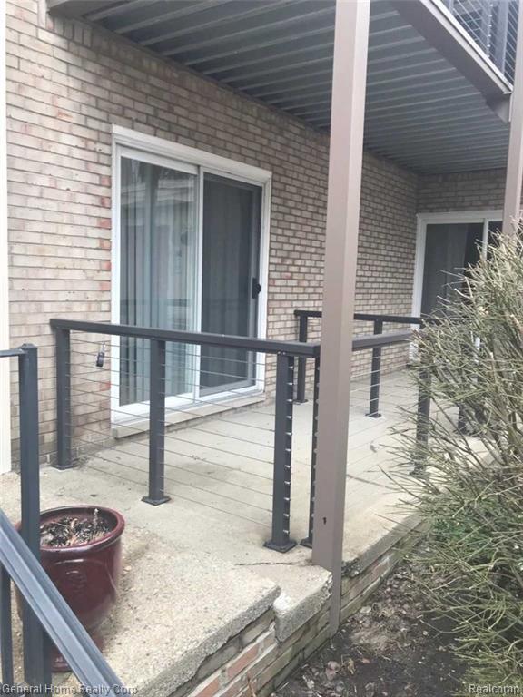 1721 14 Mile Rd - Photo 1