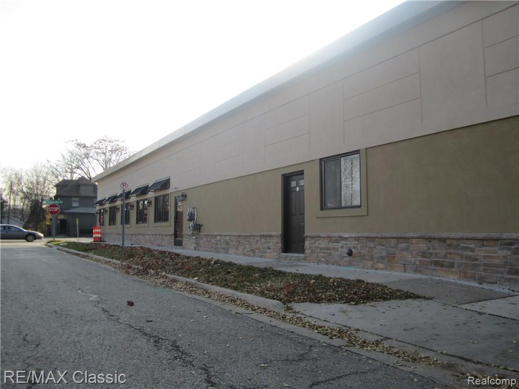 841 11 Mile Rd - Photo 1