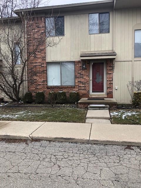 40860 Highpointe Drive - Photo 1