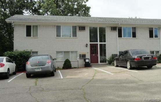 221 Summit Ridge Dr - Photo 1