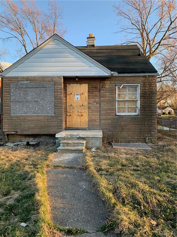 16400 Manning - Photo 1