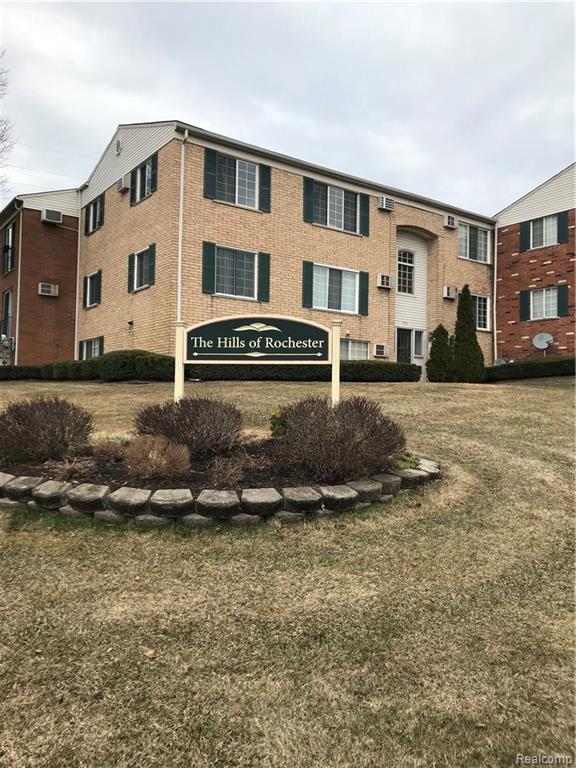 495 Miller Ave - Photo 1