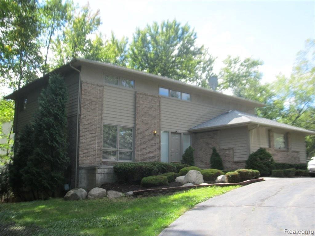 4533 Borland St - Photo 1