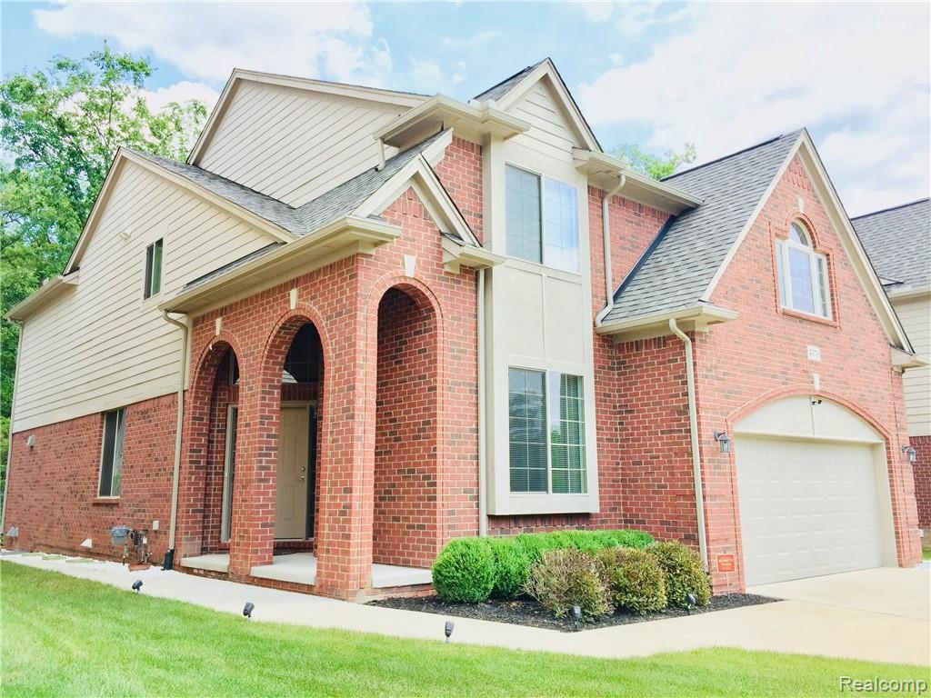 4370 Hedgewood Dr - Photo 1