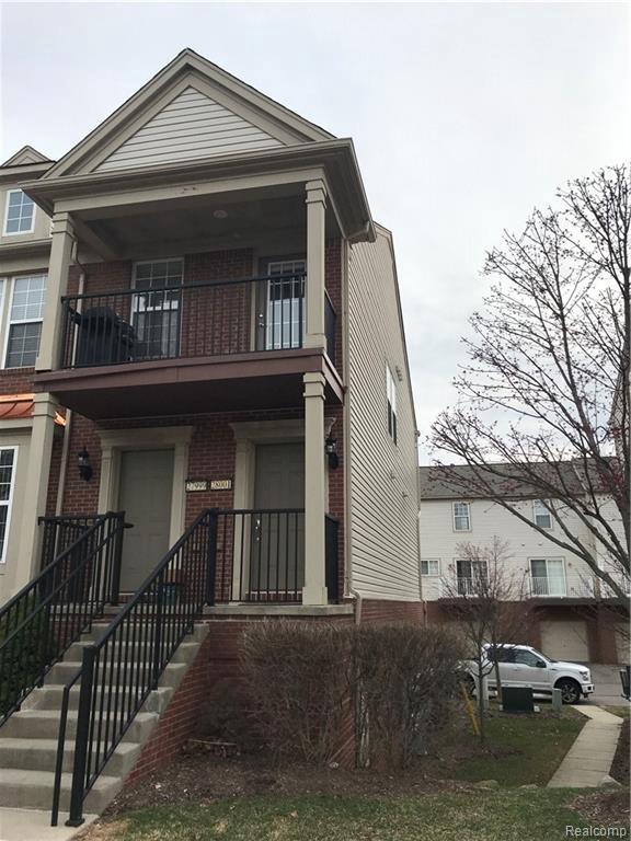28001 Hopkins Dr - Photo 1