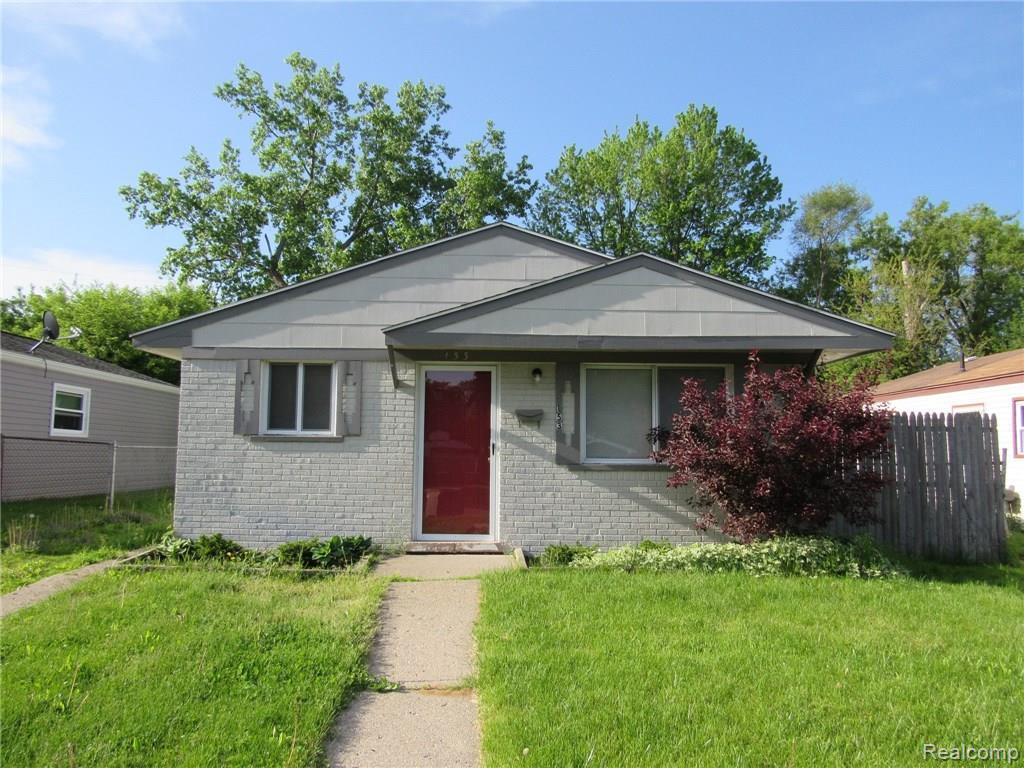 153 Cornell Ave - Photo 1