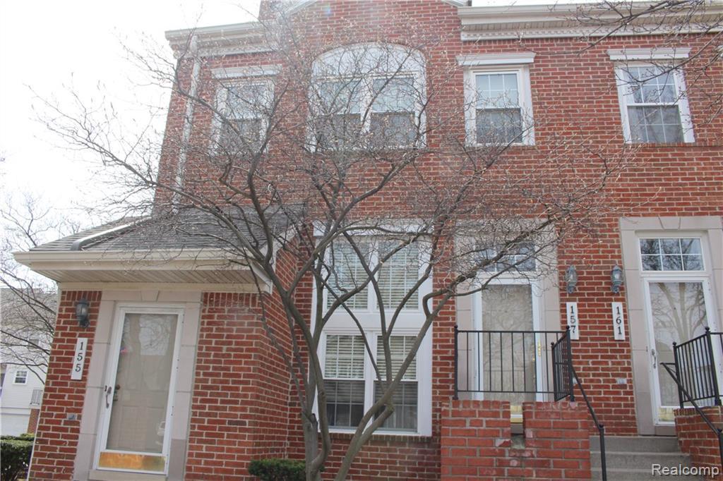 157 Kenilworth Ave - Photo 1