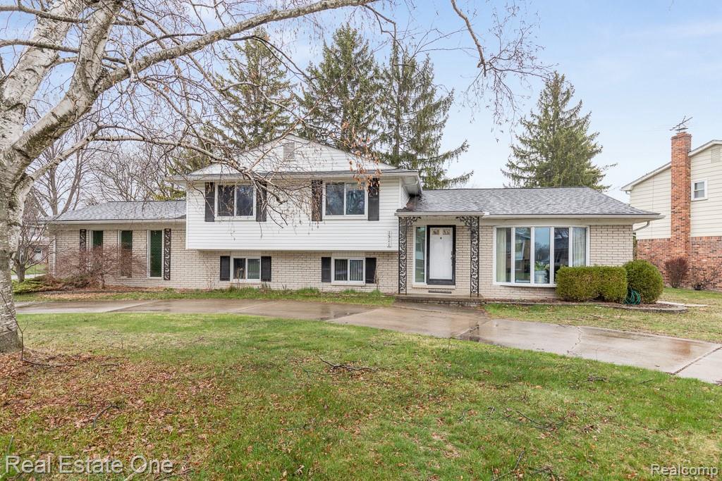 1511 Pebble Point Dr - Photo 1