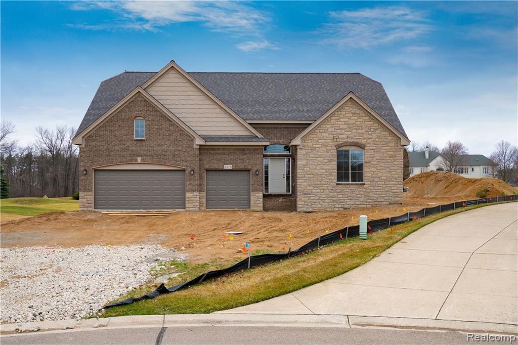 1619 Royal Birkdale Dr - Photo 1