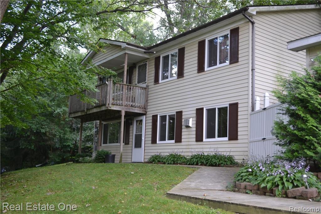 2058 Circle Dr - Photo 1