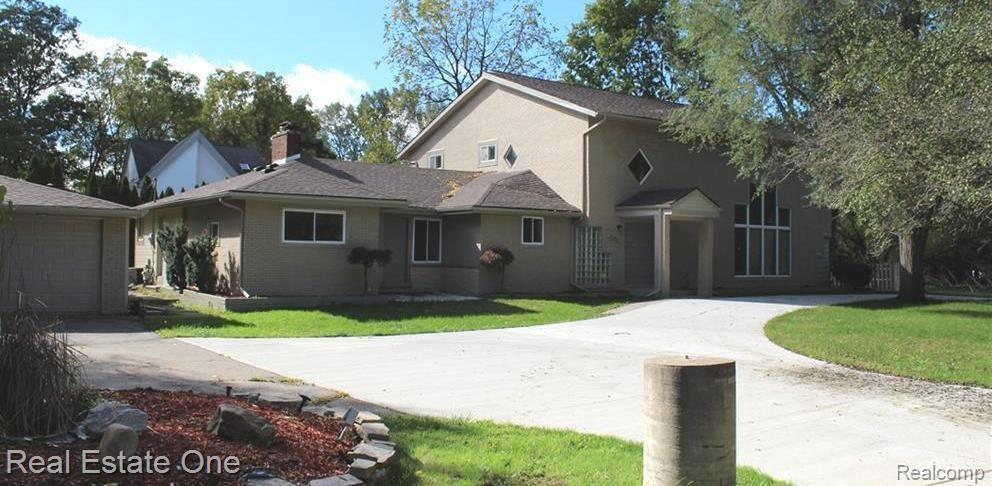 19580 Parke Ln - Photo 1