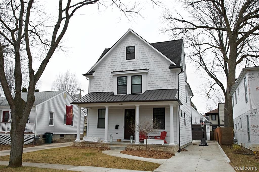 320 Alexander Ave - Photo 1