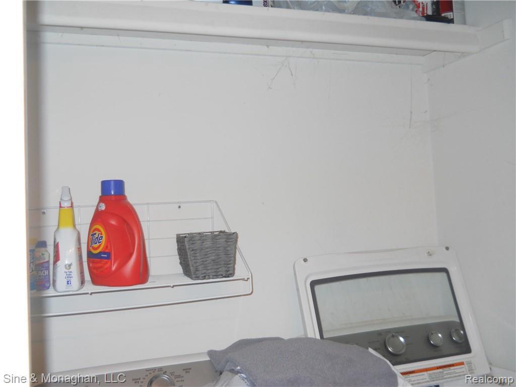 516 State St - Photo 1