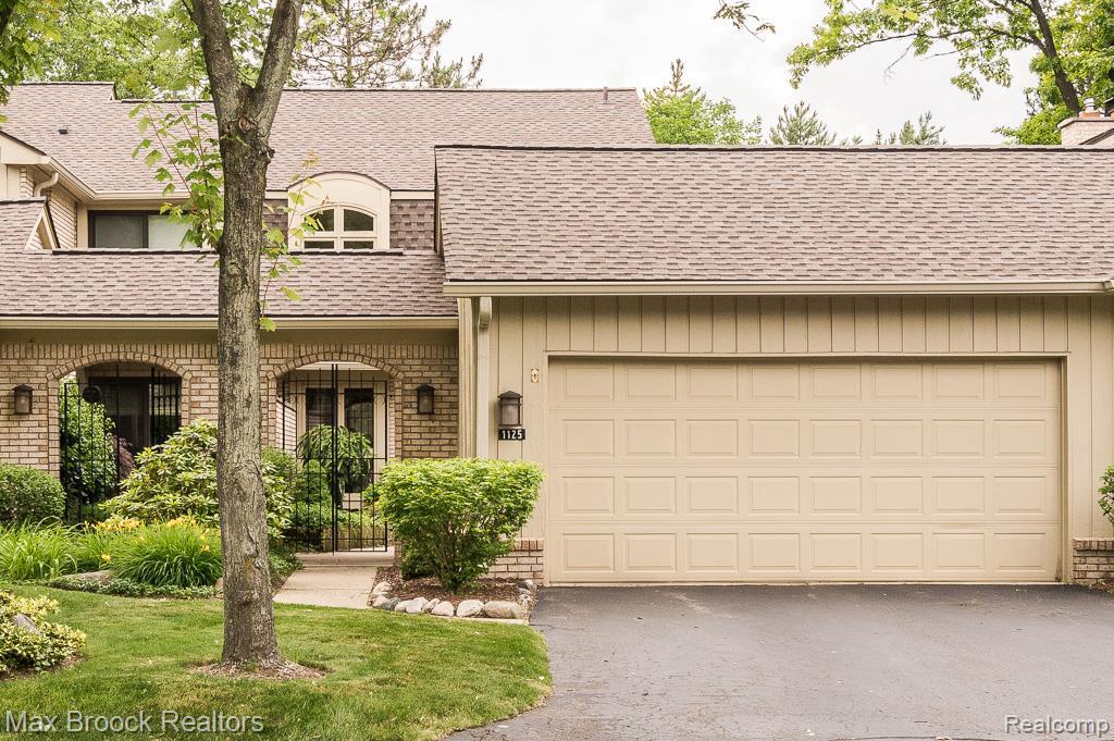 1125 Meadowglen Crt - Photo 1