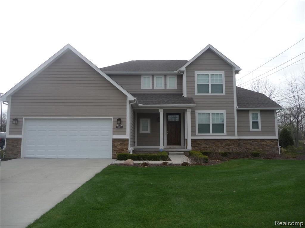 23322 Golfview - Photo 1