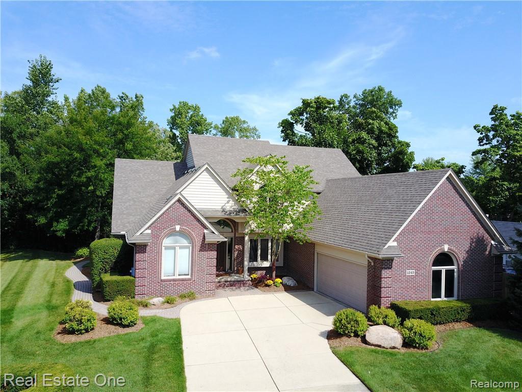 1249 Cadmus Dr - Photo 1