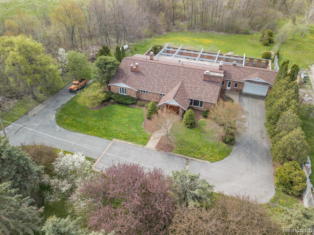 7940 7 Mile Rd - Photo 1