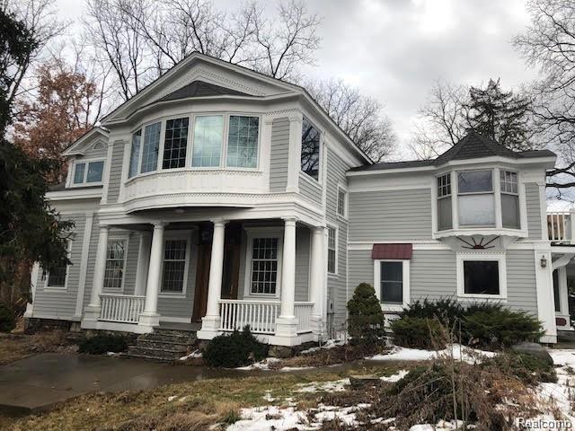 711 N Center St - Photo 1