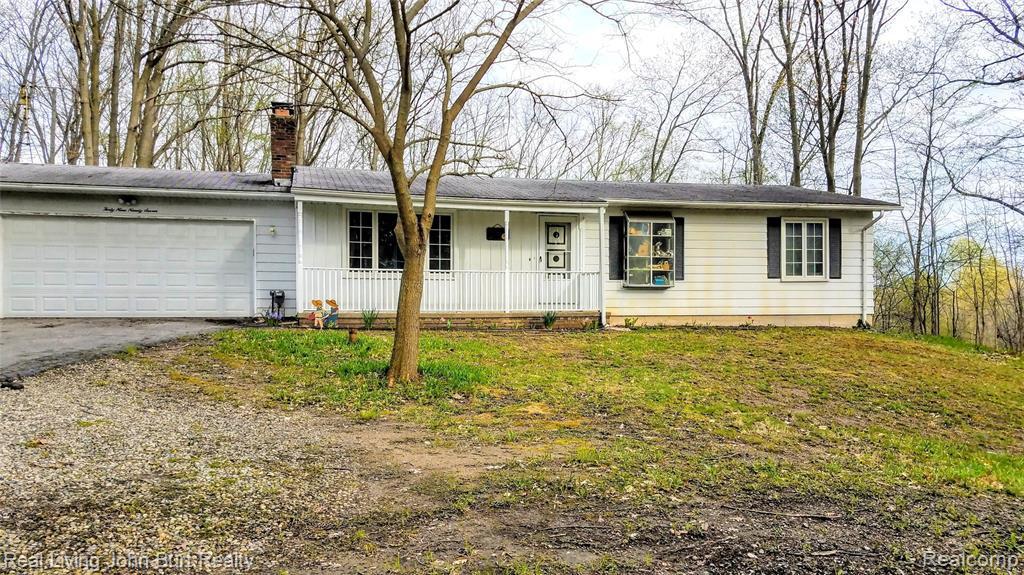 4997 Meadowbrook Ln - Photo 1