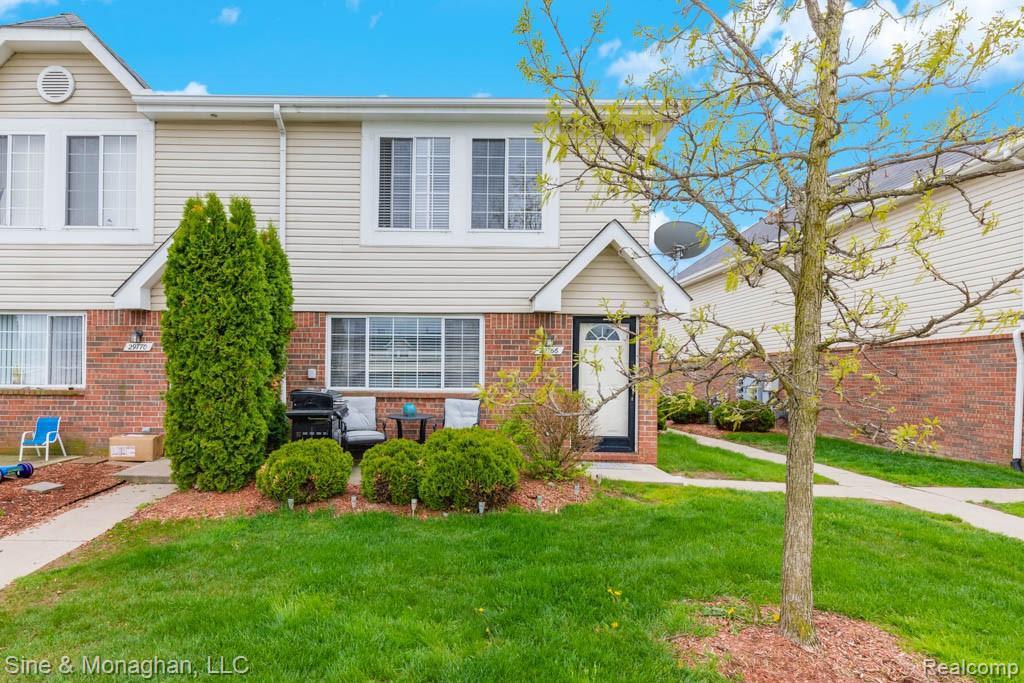 29766 Beverly Ln - Photo 1