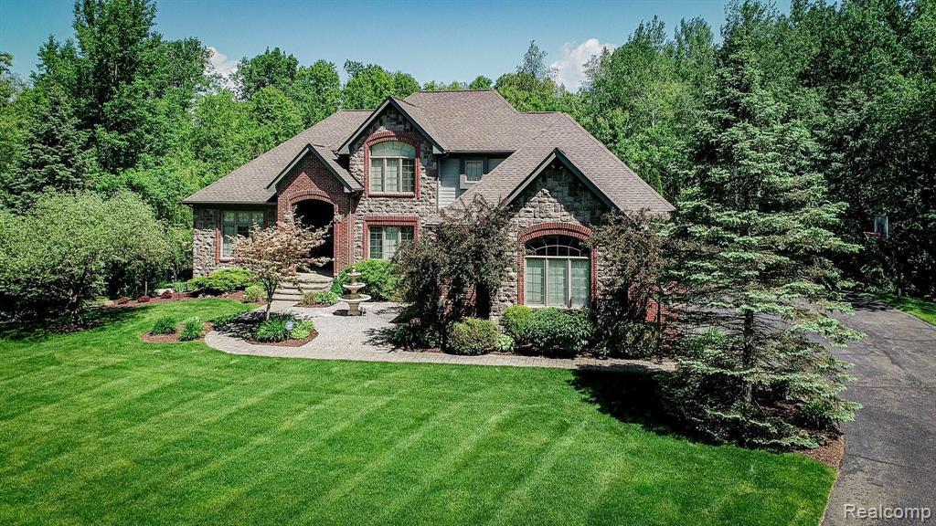 5542 Clarkston Rd - Photo 1