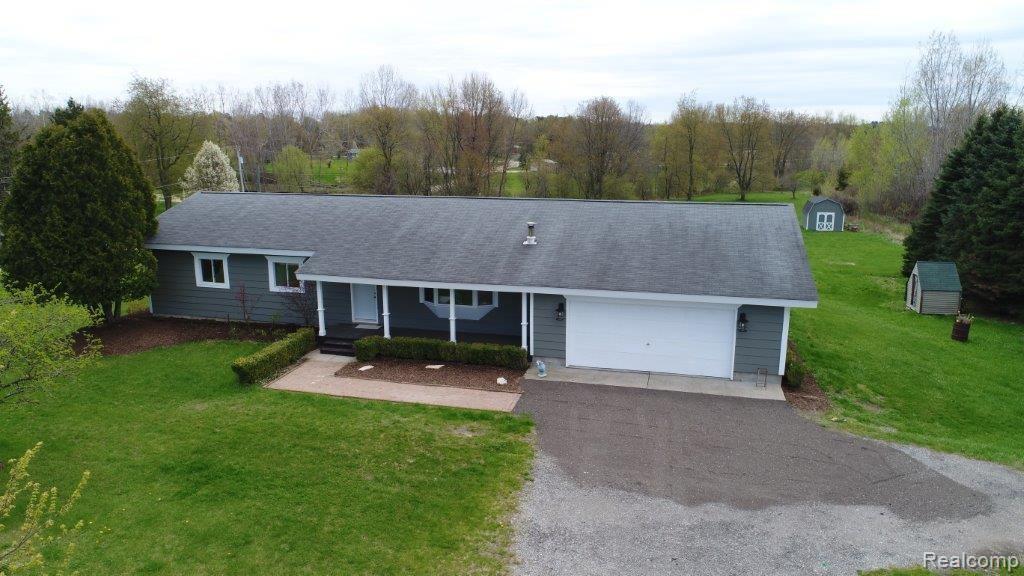 3783 Valley Dr - Photo 1