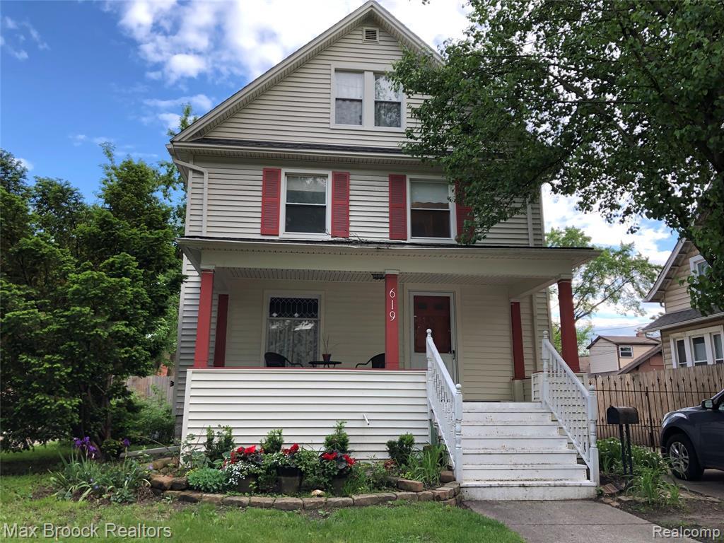 619 Lincoln Ave - Photo 1