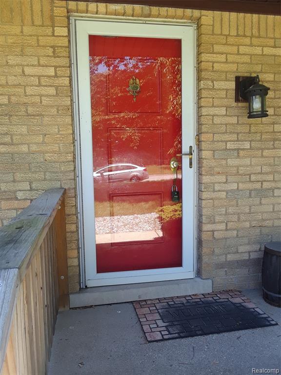 7775 Coventry Ave - Photo 1