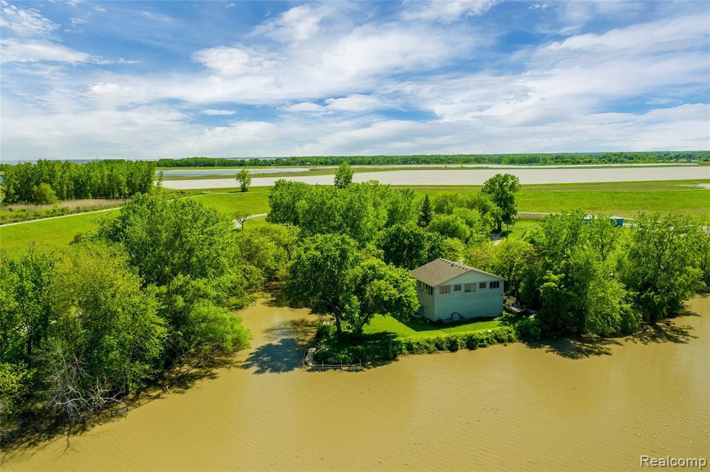 8028 Dunbar Rd - Photo 1