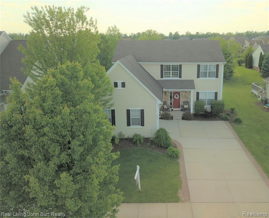 892 Townsend Dr - Photo 1