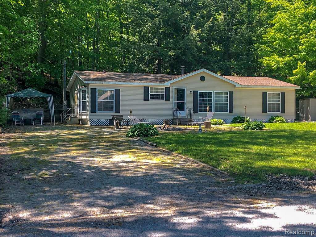 5157 Lake St - Photo 1