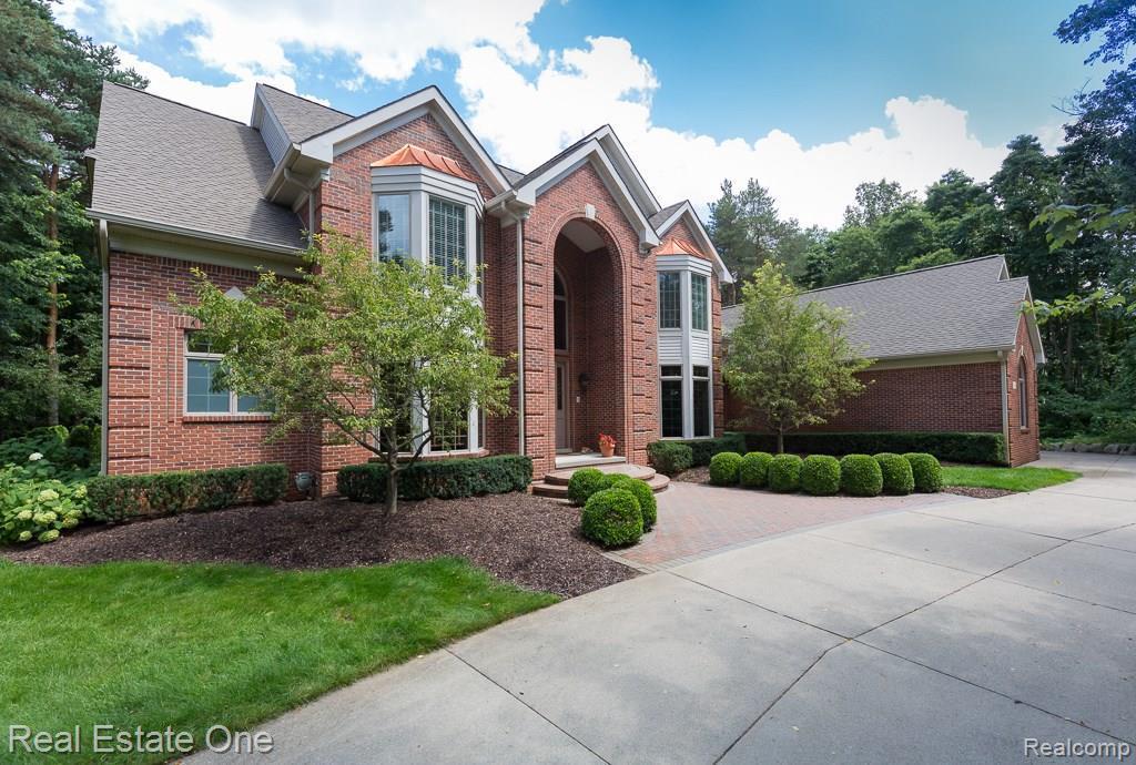 156 Redwood Ln - Photo 1
