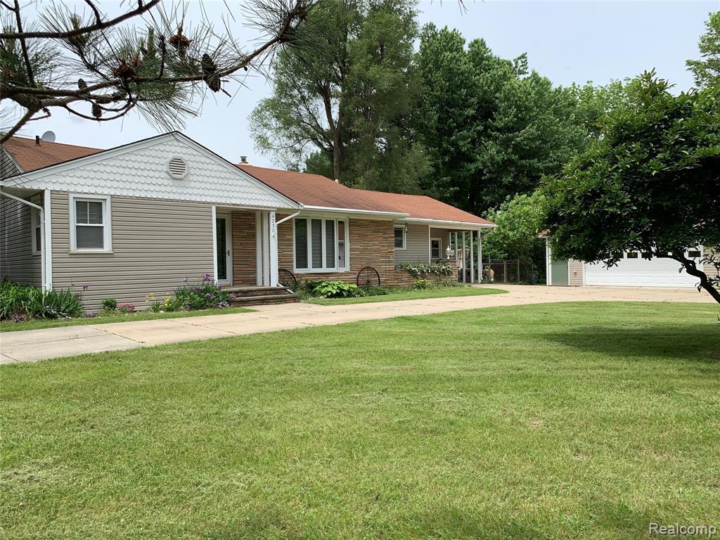 4230 Oak St - Photo 1