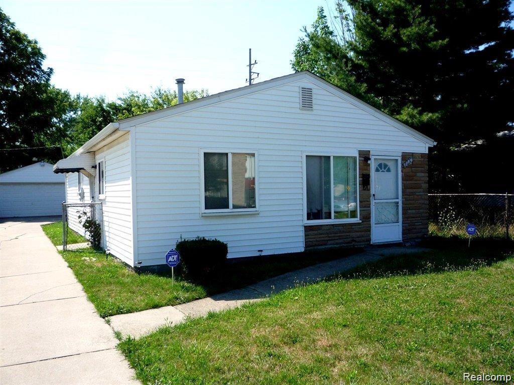 6031 Ashton Ave - Photo 1