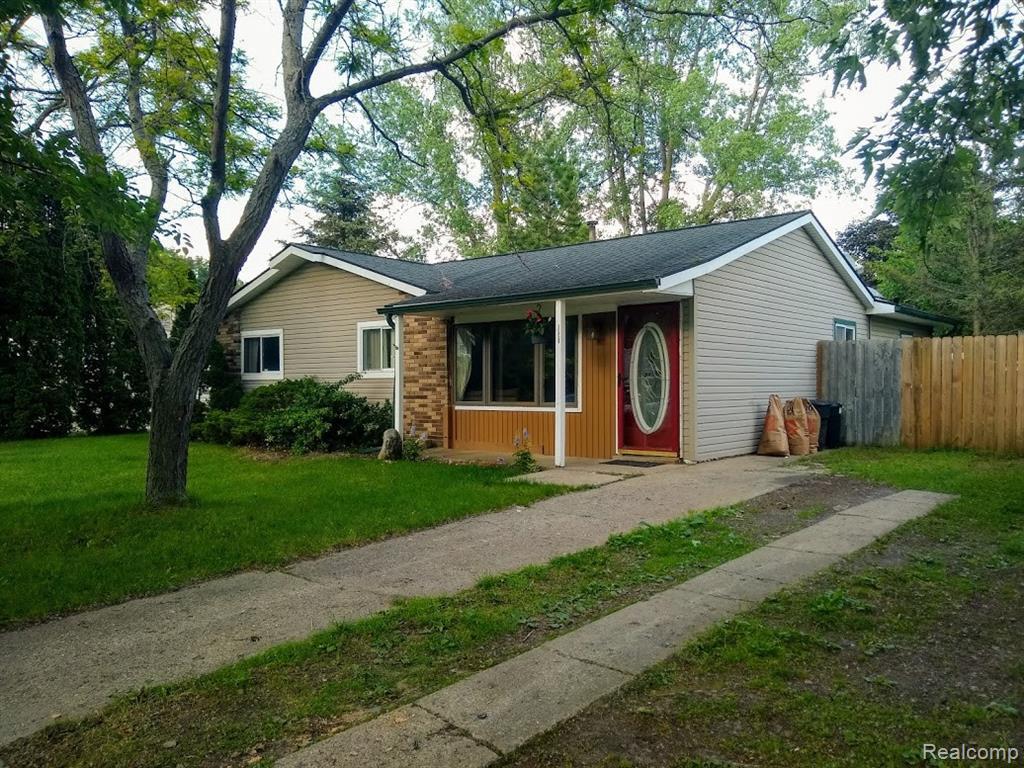 1587 Zarieda St - Photo 1