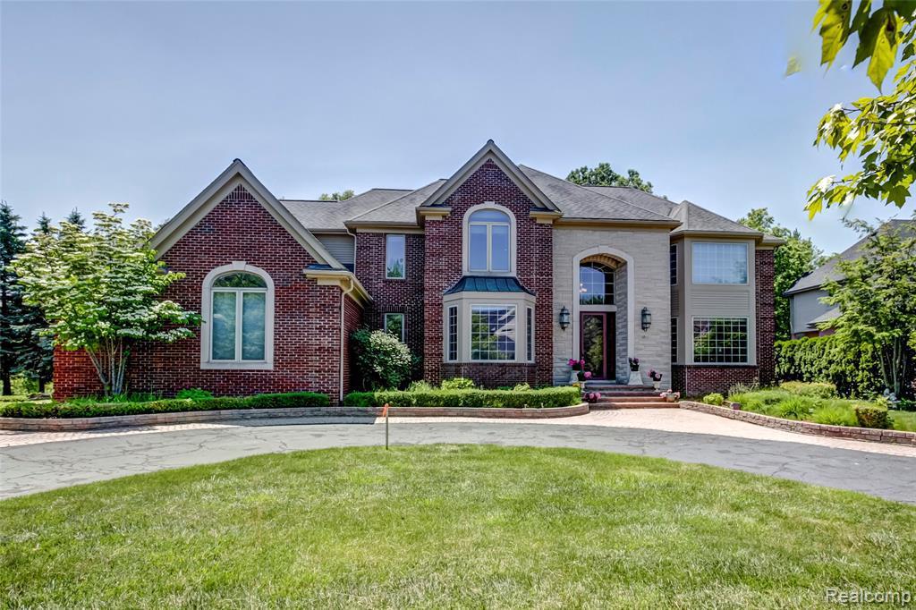 6901 Dobbs Way - Photo 1