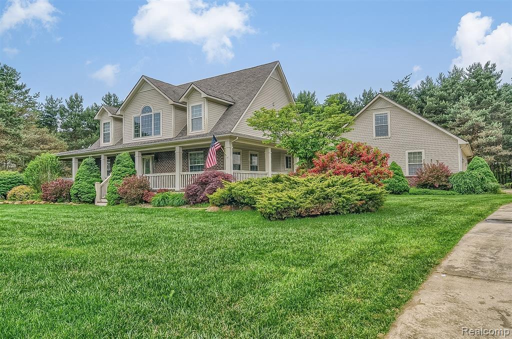 106 Howland Pines Dr - Photo 1