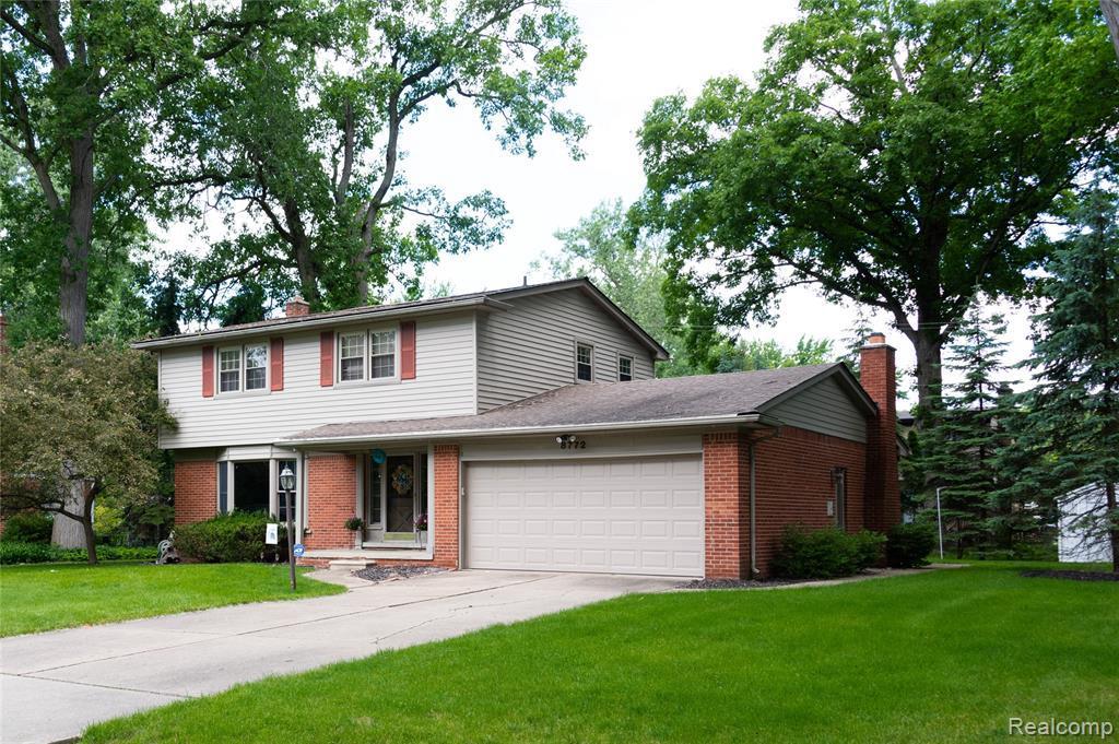 8772 Woodside Dr. - Photo 1
