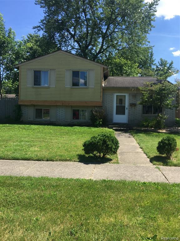 39321 Cheshire St - Photo 1