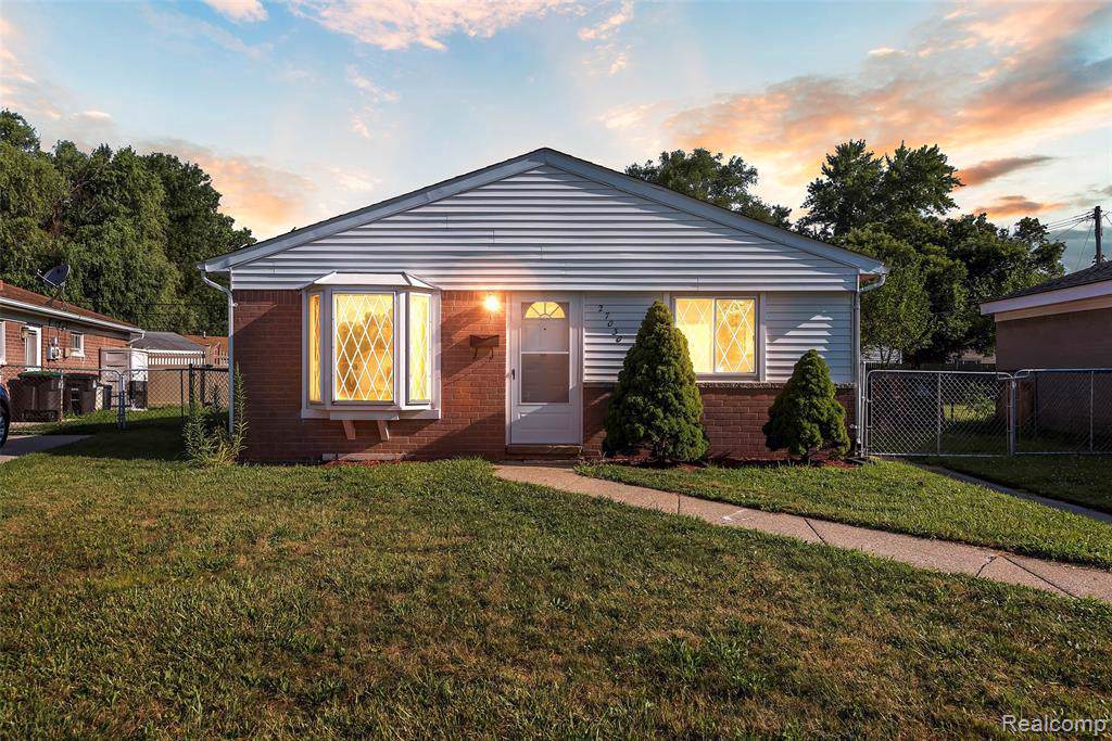 27030 Debra Crt - Photo 1