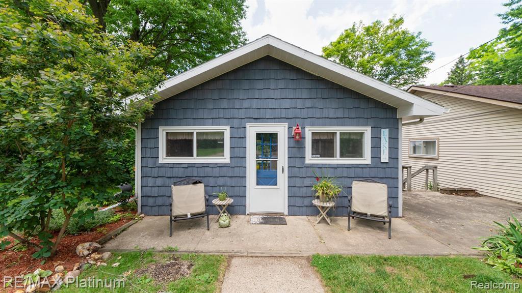 11748 Highridge Dr - Photo 1