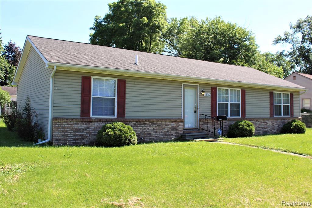 23719 Champaign St - Photo 1
