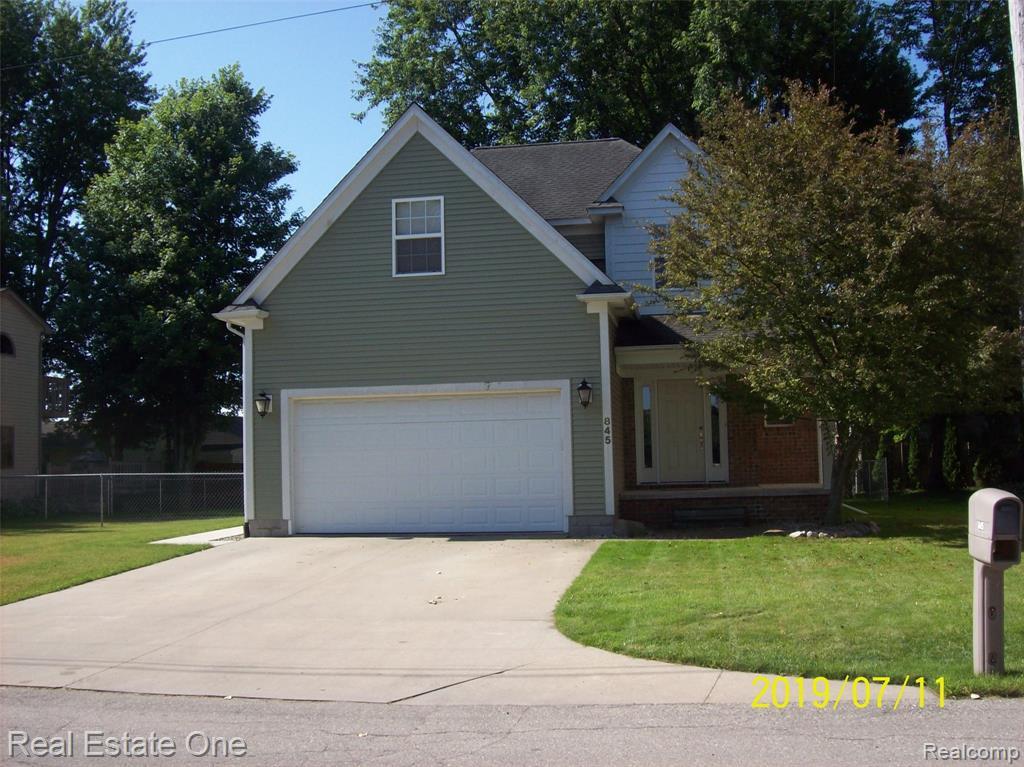 845 Ruskin Dr - Photo 1